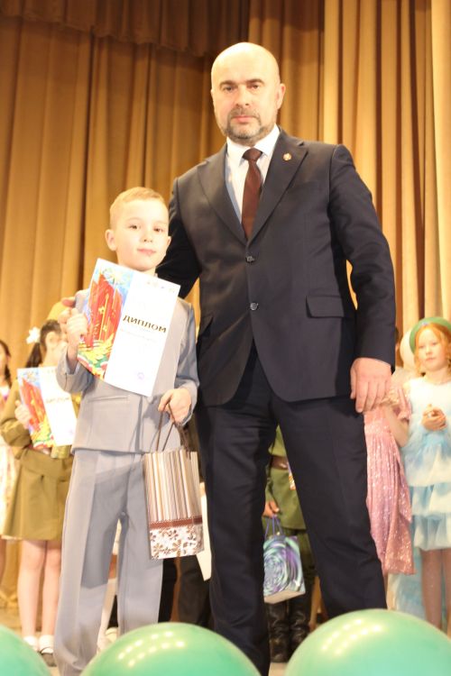 Балалар һәм яшьләр концерт куйды