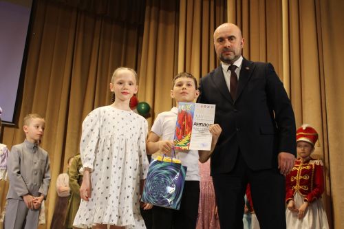 Балалар һәм яшьләр концерт куйды