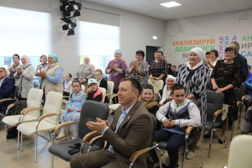 Бездә төшерелүе белән кадерле
