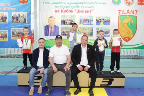 Камалиевлар гаиләсе ярыш үткәрә
