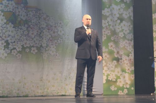 Районыбыздан чыккан сәхнә йолдызлары катнашында Хәйрия концерты узды