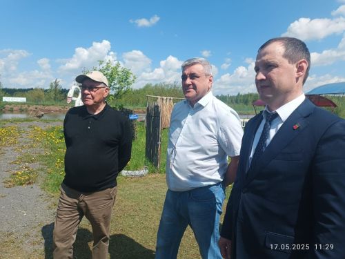 Үзбәкстан  республикасыннан  килгән  кунаклар Теләче  районы  белән таныша