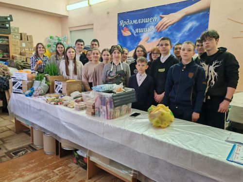 Гуманитар ярдәм җыю штабында булдылар
