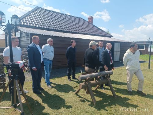 Үзбәкстан  республикасыннан  килгән  кунаклар Теләче  районы  белән таныша