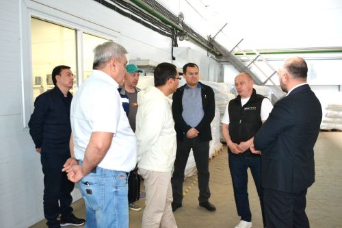 Үзбәкстан  республикасыннан  килгән  кунаклар Теләче  районы  белән таныша
