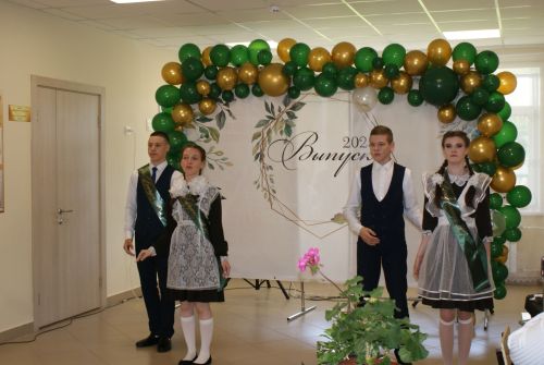 Кече Кибәхуҗада  «Соңгы кыңгырау» бәйрәме
