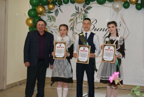 Кече Кибәхуҗада  «Соңгы кыңгырау» бәйрәме