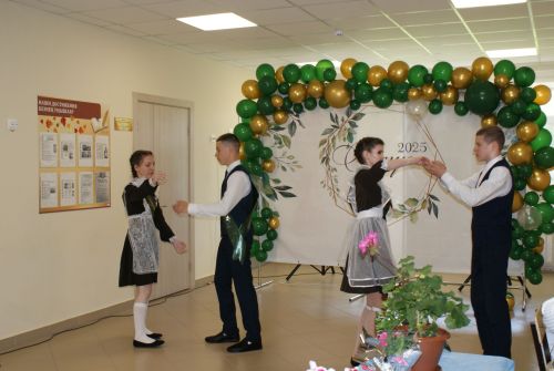 Кече Кибәхуҗада  «Соңгы кыңгырау» бәйрәме