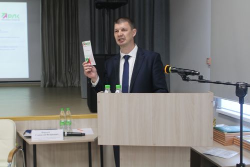 Эшмәкәрләр көне уңаеннан республика слёты узды