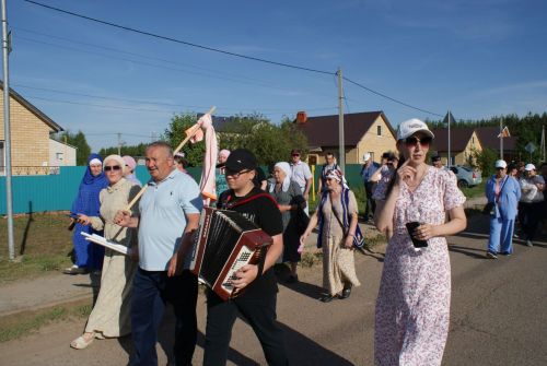 Теләче авылында бирнә җыйдылар