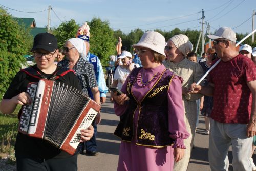 Теләче авылында бирнә җыйдылар