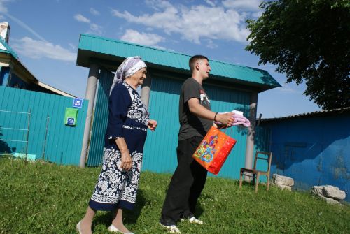 Олы Кибәхуҗа авылында күңелле итеп бирнә җыйдылар