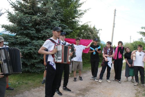 Олы Кибәхуҗа авылында күңелле итеп бирнә җыйдылар