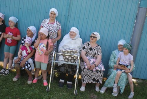 Олы Кибәхуҗа авылында күңелле итеп бирнә җыйдылар