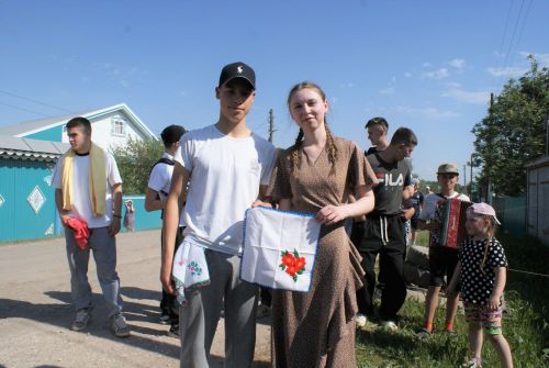 Олы Кибәхуҗа авылында күңелле итеп бирнә җыйдылар