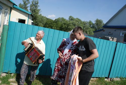 Олы Кибәхуҗа авылында күңелле итеп бирнә җыйдылар