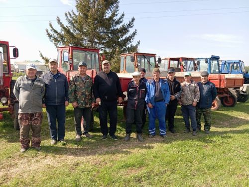 Теләче муниципаль районының Олы Мишә авыл җирлегендә шәхси затларнын үзйөрешле машиналарына техник карау уздырылды