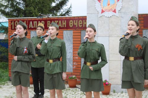 Алан авылында Бөек Җиңүнең 80 еллыгын билгеләп уздылар