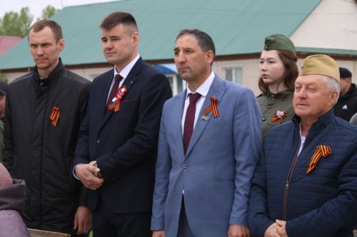 Алан авылында Бөек Җиңүнең 80 еллыгын билгеләп уздылар