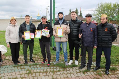 Ватан азатлыгы өчен шәһит киткән якташларыбызның якты истәлеге бер минут тынлык белән искә алынды
