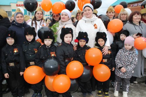 Ватан азатлыгы өчен шәһит киткән якташларыбызның якты истәлеге бер минут тынлык белән искә алынды