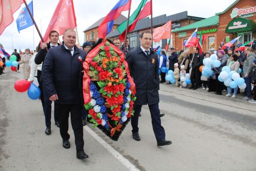 Ватан азатлыгы өчен шәһит киткән якташларыбызның якты истәлеге бер минут тынлык белән искә алынды