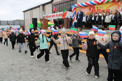Ватан азатлыгы өчен шәһит киткән якташларыбызның якты истәлеге бер минут тынлык белән искә алынды