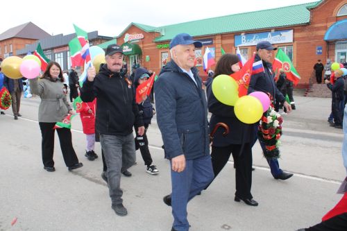 Ватан азатлыгы өчен шәһит киткән якташларыбызның якты истәлеге бер минут тынлык белән искә алынды