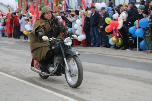 Ватан азатлыгы өчен шәһит киткән якташларыбызның якты истәлеге бер минут тынлык белән искә алынды
