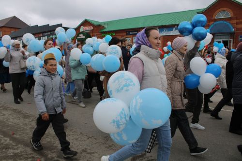 Ватан азатлыгы өчен шәһит киткән якташларыбызның якты истәлеге бер минут тынлык белән искә алынды