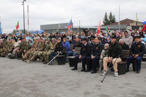 Ватан азатлыгы өчен шәһит киткән якташларыбызның якты истәлеге бер минут тынлык белән искә алынды