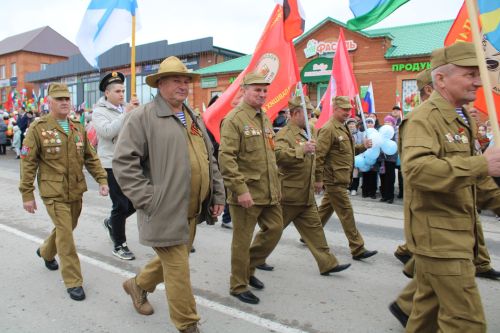 Ватан азатлыгы өчен шәһит киткән якташларыбызның якты истәлеге бер минут тынлык белән искә алынды
