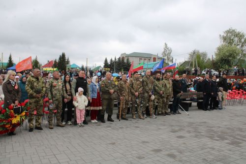Ватан азатлыгы өчен шәһит киткән якташларыбызның якты истәлеге бер минут тынлык белән искә алынды