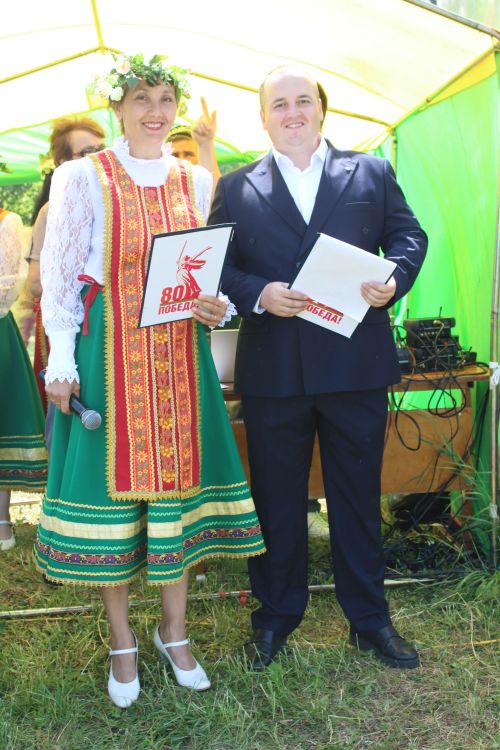 Ике бәйрәм  бергә