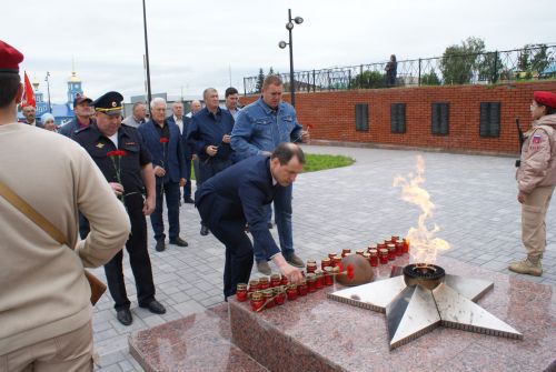 Хәтер көне уңаеннан
