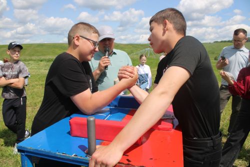 Кече Кибәхуҗа авылында балалар Сабантуе үтте