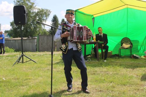 Кече Кибәхуҗа авылында балалар Сабантуе үтте