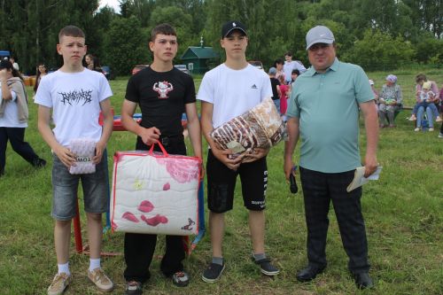 Кече Кибәхуҗа авылында балалар Сабантуе үтте