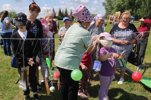 Кече Кибәхуҗа авылында балалар Сабантуе үтте