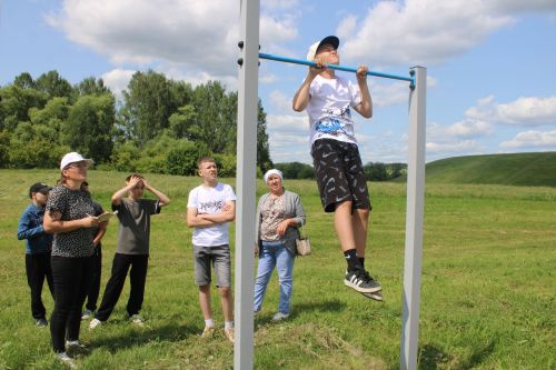 Кече Кибәхуҗа авылында балалар Сабантуе үтте