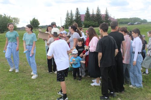 Кече Кибәхуҗа авылында балалар Сабантуе үтте