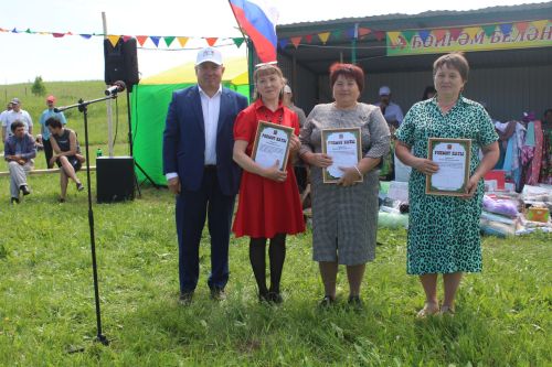 Югары Кибәхуҗада хатын-кызлар да бил алышты