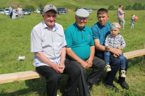 Югары Кибәхуҗада хатын-кызлар да бил алышты