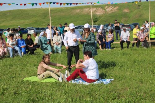 Югары Кибәхуҗада хатын-кызлар да бил алышты