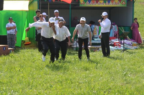 Югары Кибәхуҗада хатын-кызлар да бил алышты