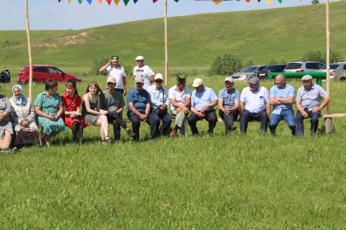 Югары Кибәхуҗада хатын-кызлар да бил алышты