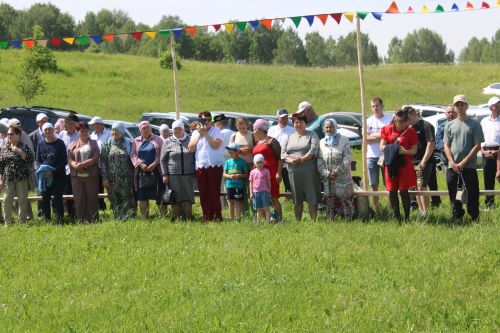 Югары Кибәхуҗада хатын-кызлар да бил алышты