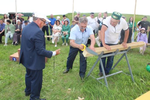 Югары Кибәхуҗада хатын-кызлар да бил алышты