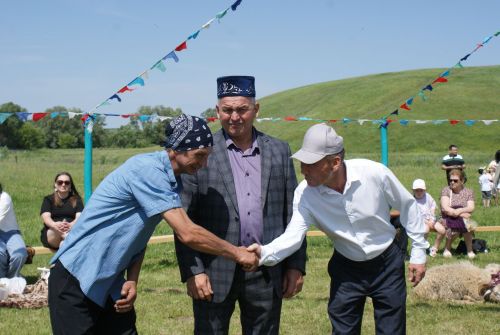 Кече Кибәхуҗада сабан туе гөрли