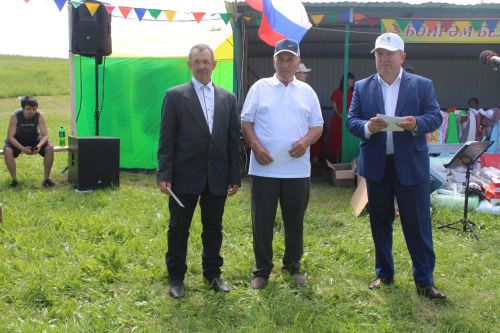 Югары Кибәхуҗада хатын-кызлар да бил алышты